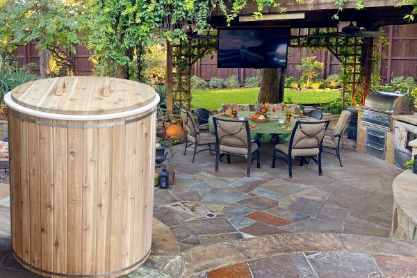 The Baltic Cold Plunge Tub by LeisureCraft - Image 2